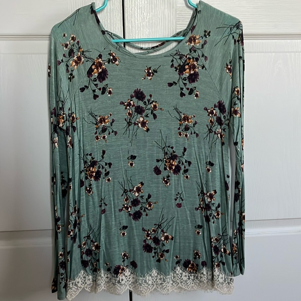 Rewind floral long sleeve in green